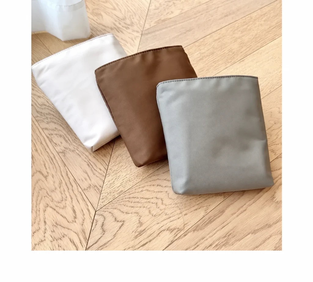 Slim Crossbody Bag Organizer — fabric, pockets and interior details