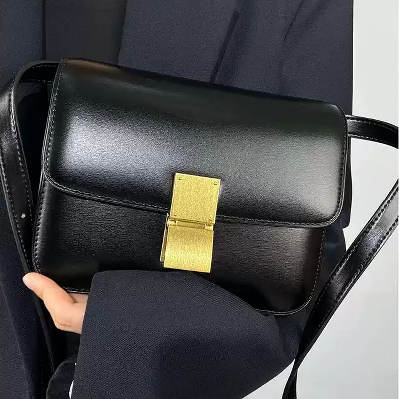 The Box Flap — Smooth Leather Shoulder Bag